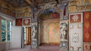 Palazzo Abbaziale – Decorazioni a stucco