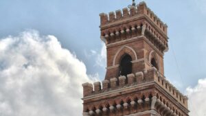 Palazzo Comunale – Dettaglio Torrione